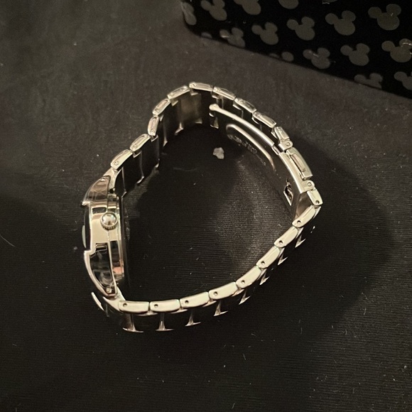 Vintage Disney Minnie Mouse Accutime watch - Picture 3 of 5